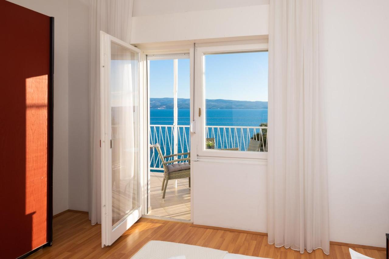 Deja Blue Apartment *